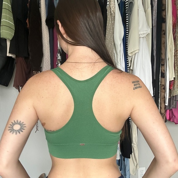 PINK by Victoria’s Secret Deep V Sports Bra — Forest Green - Picture 2 of 6